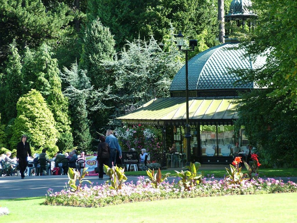 Shannon Court Гаррогейт Екстер'єр фото